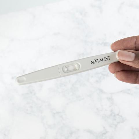 How to Use a Pregnancy Test, Using Midstream Tests